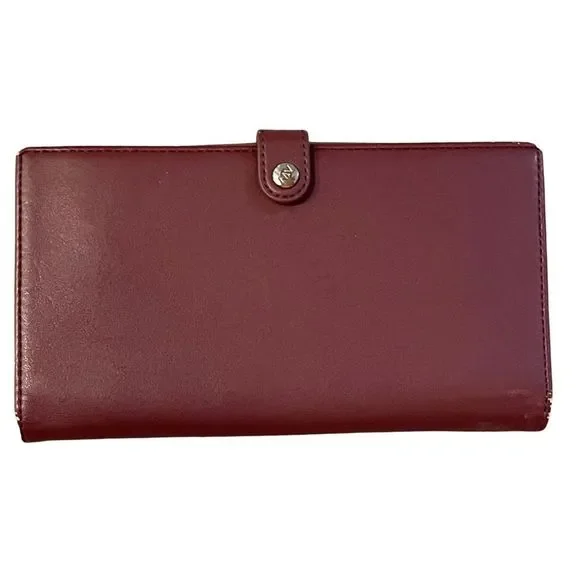 Matt & Nat Vegan Leather Wallet [2/$40] - Picture 2 of 8